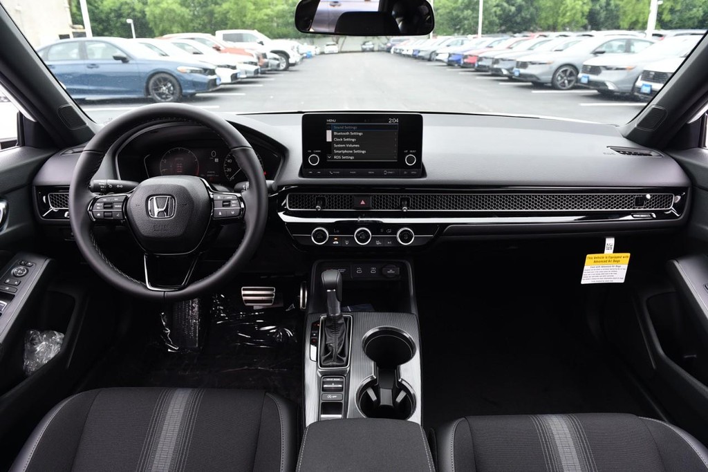 Honda Civic Hatchback Vehicle Image 07