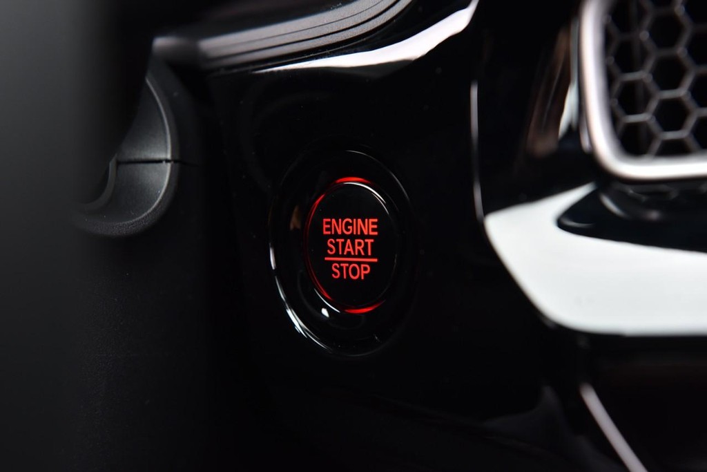 Honda Civic Hatchback Vehicle Image 18