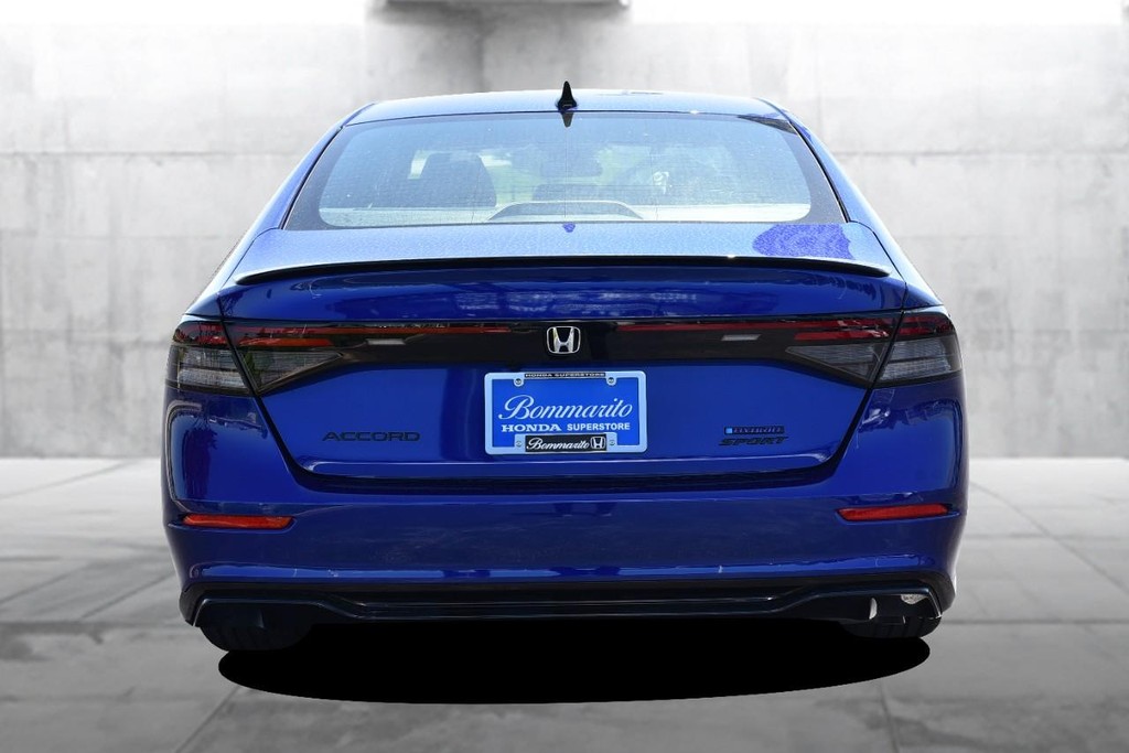 Honda Accord Hybrid Vehicle Image 06