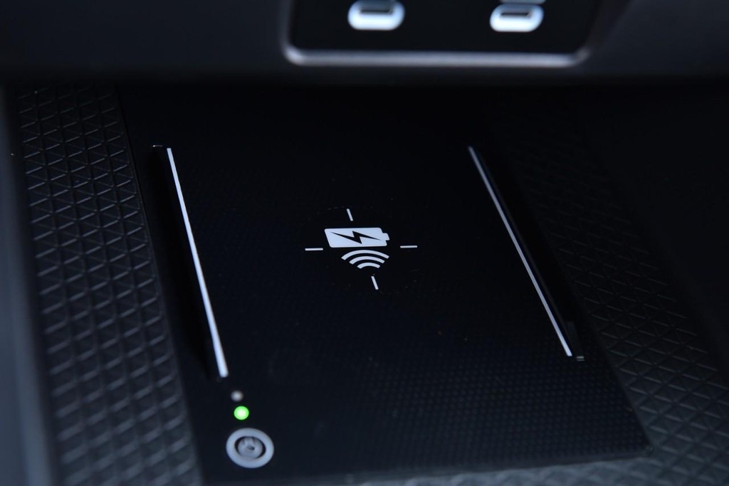 Honda Accord Hybrid Vehicle Image 17
