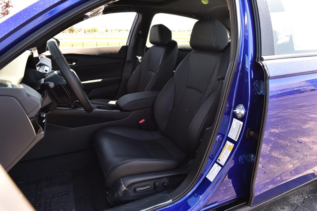 Honda Accord Hybrid Vehicle Image 21