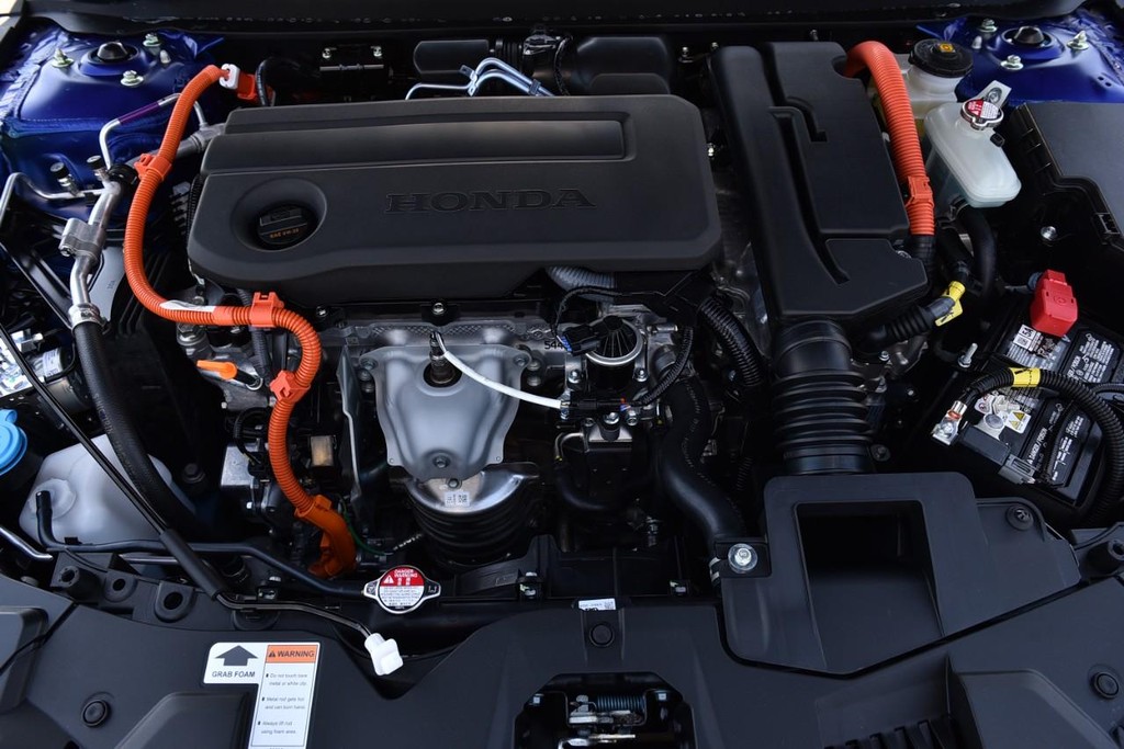 Honda Accord Hybrid Vehicle Image 27