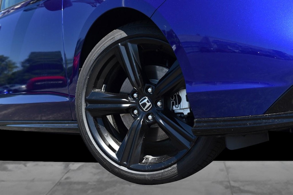 Honda Accord Hybrid Vehicle Image 03