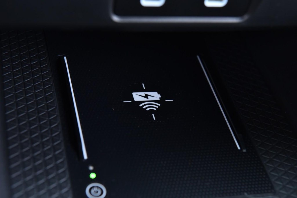 Honda Accord Hybrid Vehicle Image 17