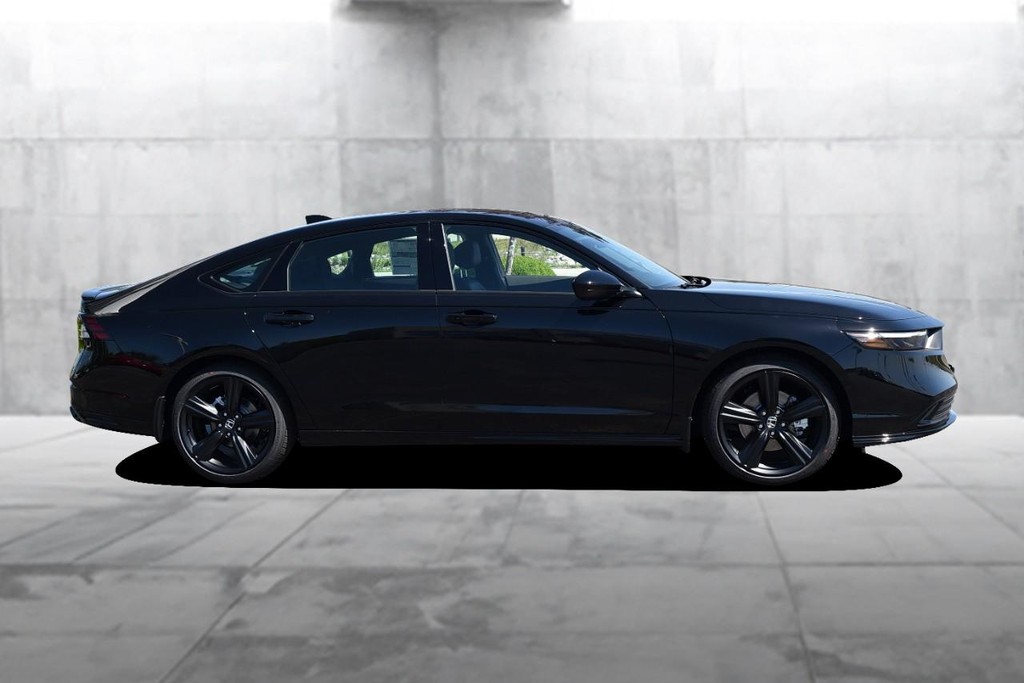 Honda Accord Hybrid Vehicle Image 05