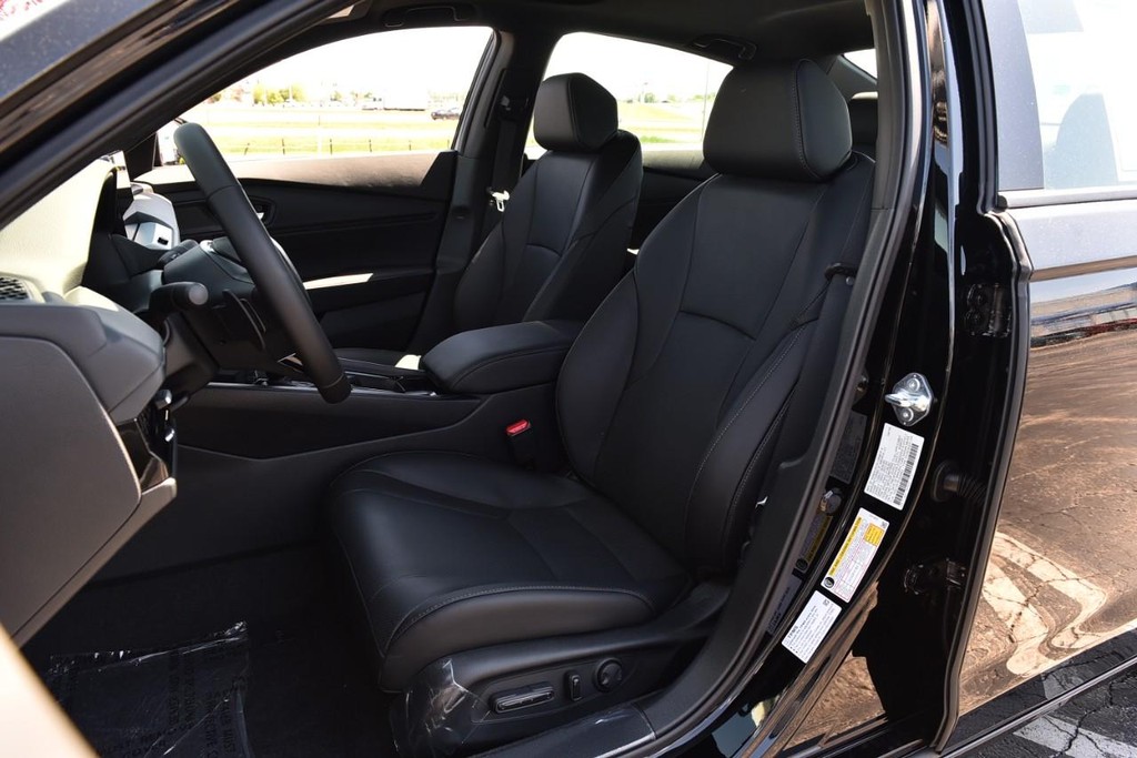 Honda Accord Hybrid Vehicle Image 21