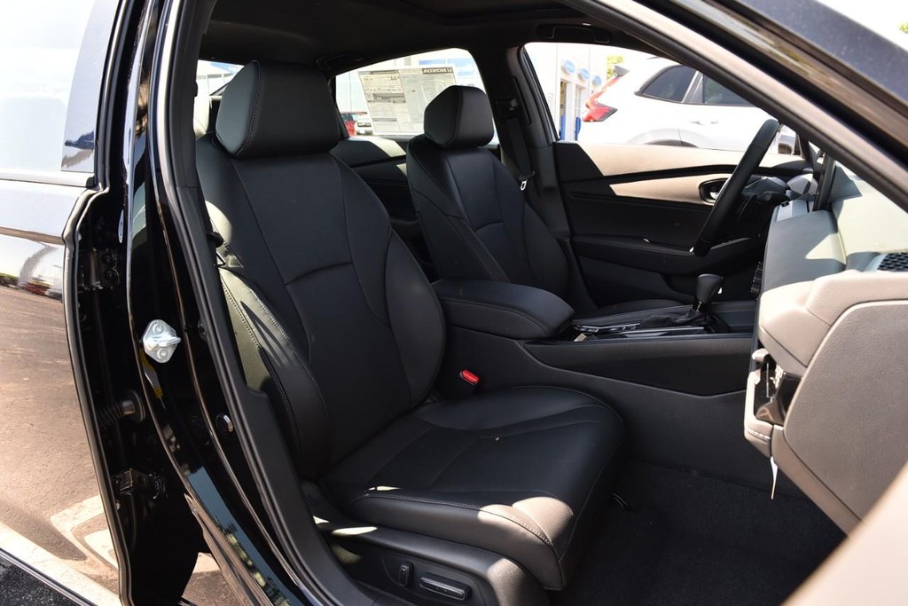 Honda Accord Hybrid Vehicle Image 22