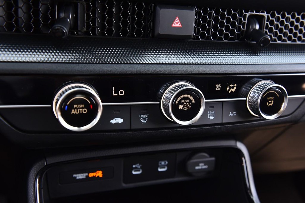 Honda CR-V Vehicle Image 13