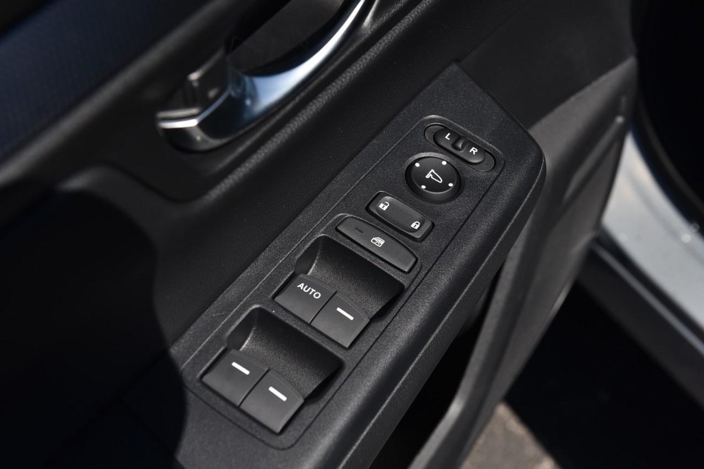 Honda CR-V Vehicle Image 08