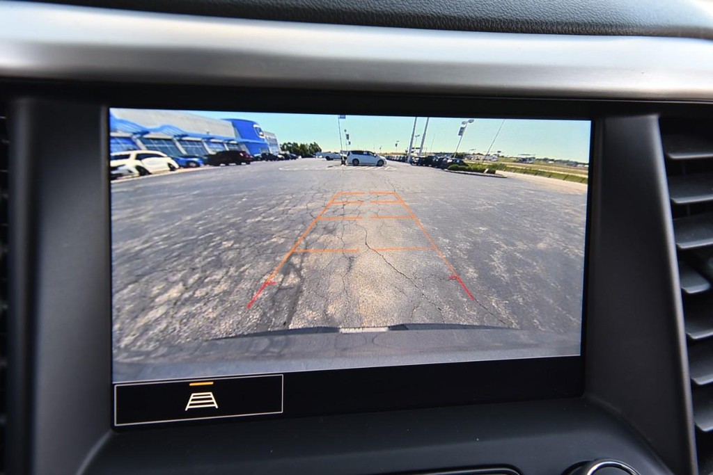 GMC Acadia Vehicle Image 14