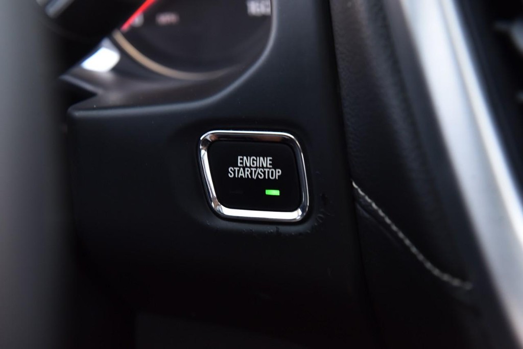 GMC Acadia Vehicle Image 21