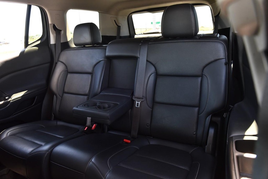 GMC Acadia Vehicle Image 25