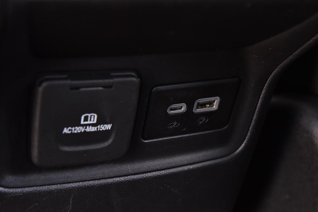 GMC Acadia Vehicle Image 27