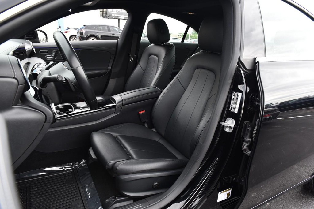 Mercedes-Benz CLA Vehicle Image 21