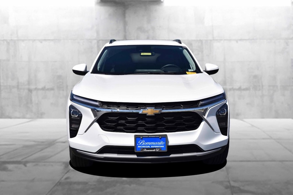 Chevrolet Trax Vehicle Image 04