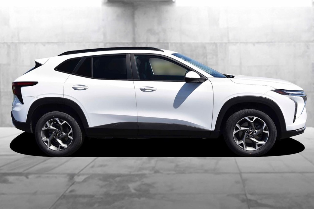 Chevrolet Trax Vehicle Image 05