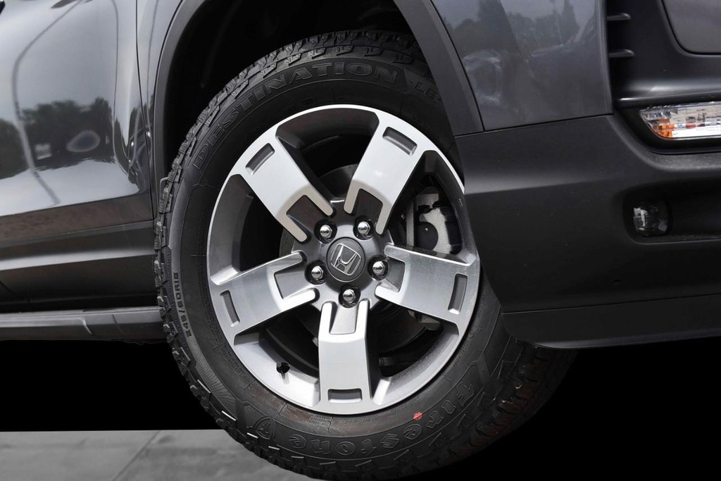 Honda Ridgeline Vehicle Image 03
