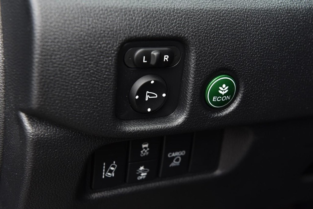 Honda Ridgeline Vehicle Image 13