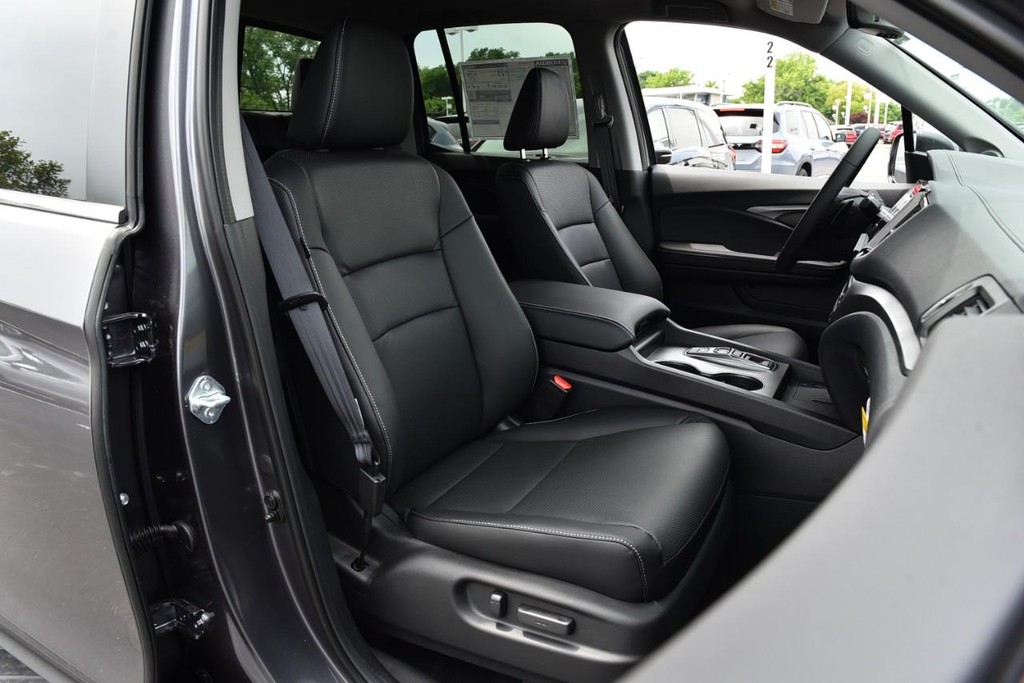 Honda Ridgeline Vehicle Image 26