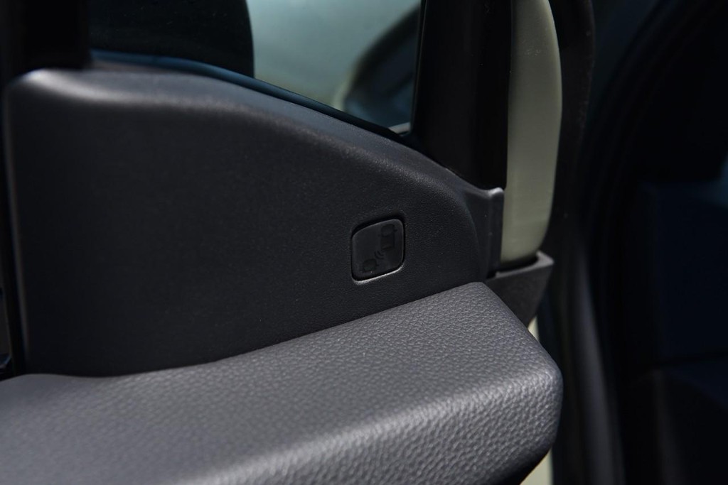 Honda Ridgeline Vehicle Image 12