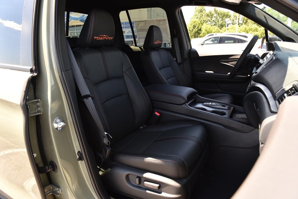 Honda Ridgeline Vehicle Image 26