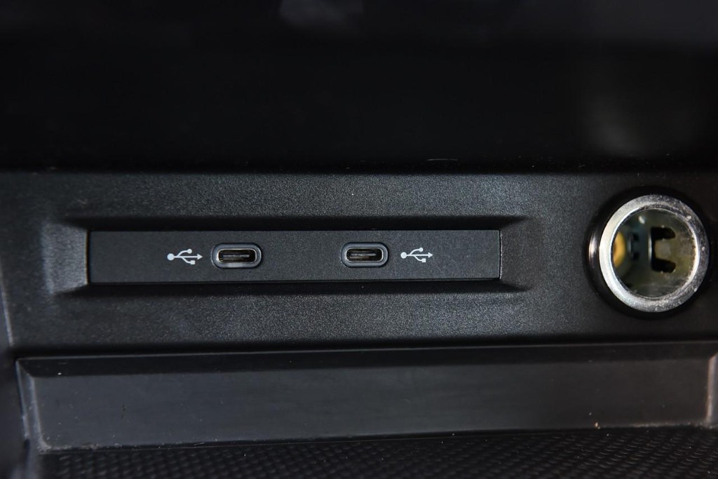 Volkswagen Taos Vehicle Full-screen Gallery Image 16