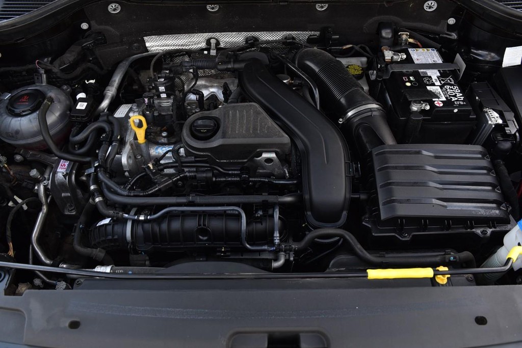 Volkswagen Taos Vehicle Full-screen Gallery Image 23