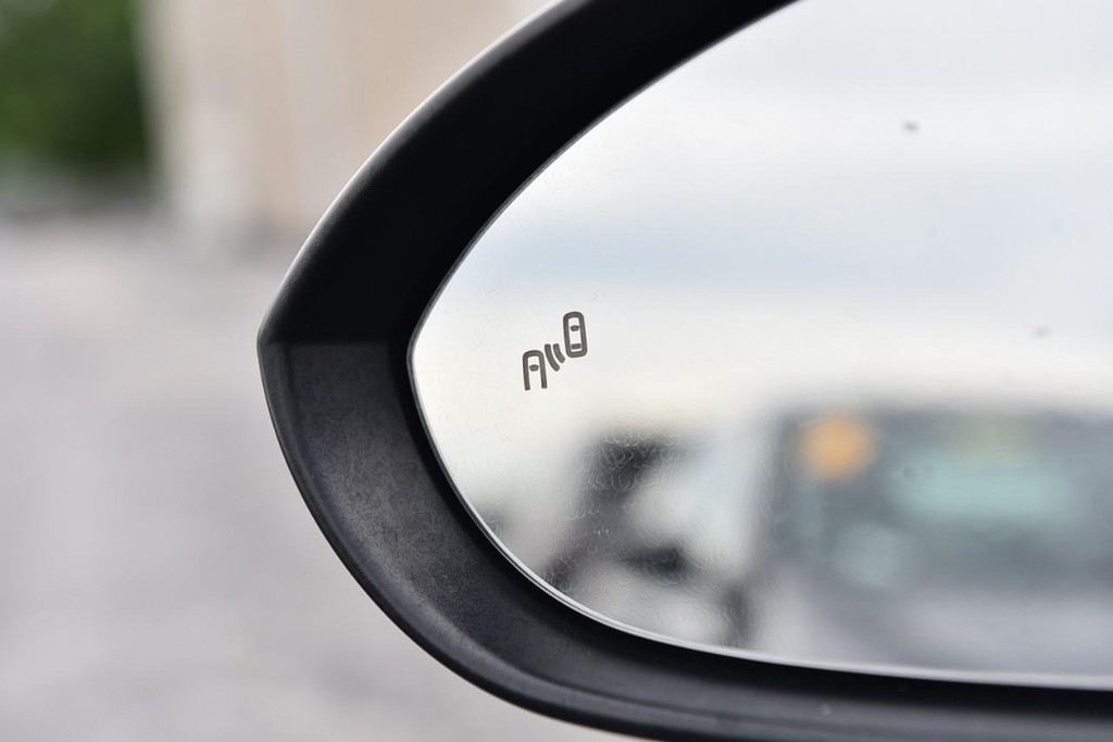Volkswagen Jetta Vehicle Full-screen Gallery Image 10