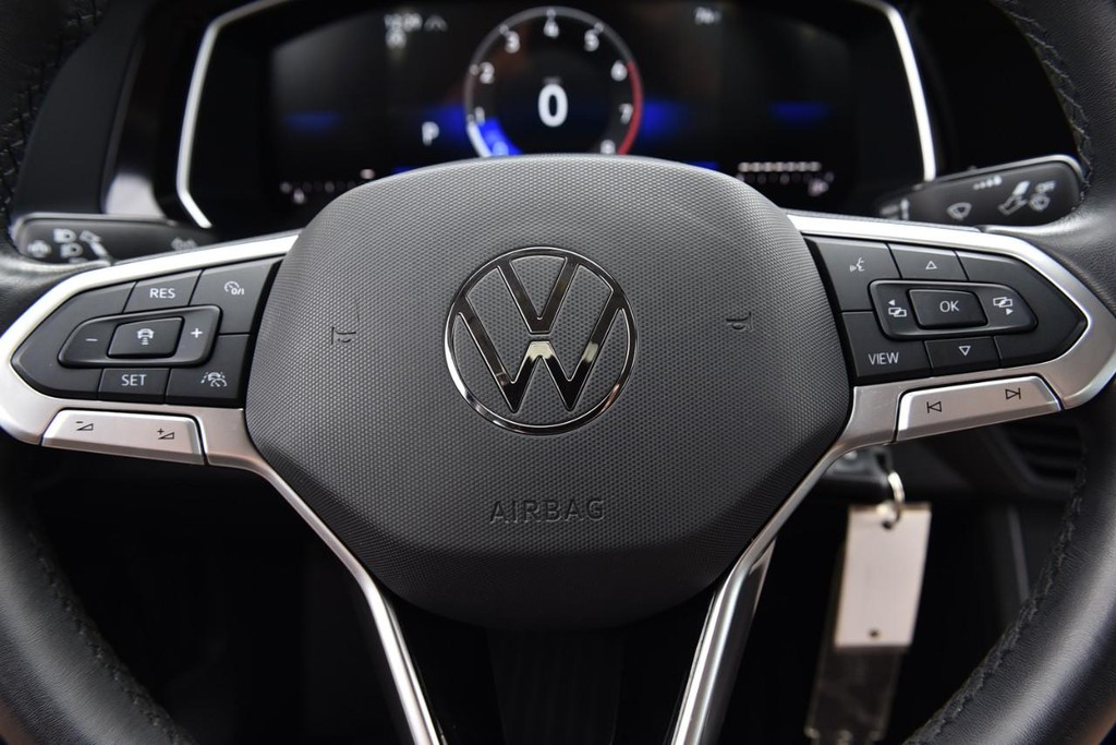 Volkswagen Jetta Vehicle Full-screen Gallery Image 18