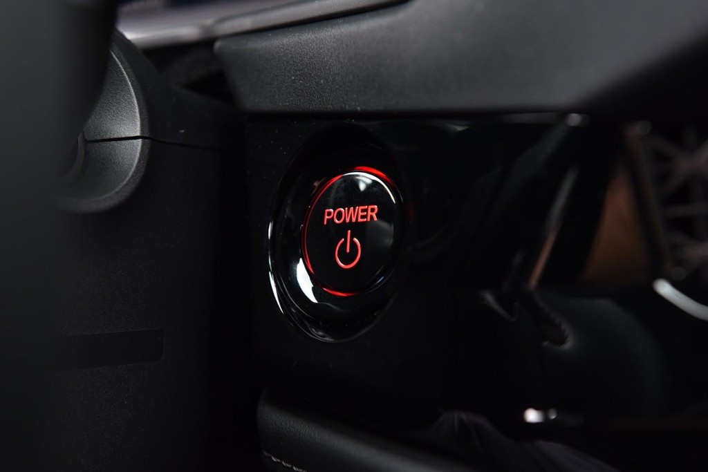 Honda Accord Hybrid Vehicle Full-screen Gallery Image 18