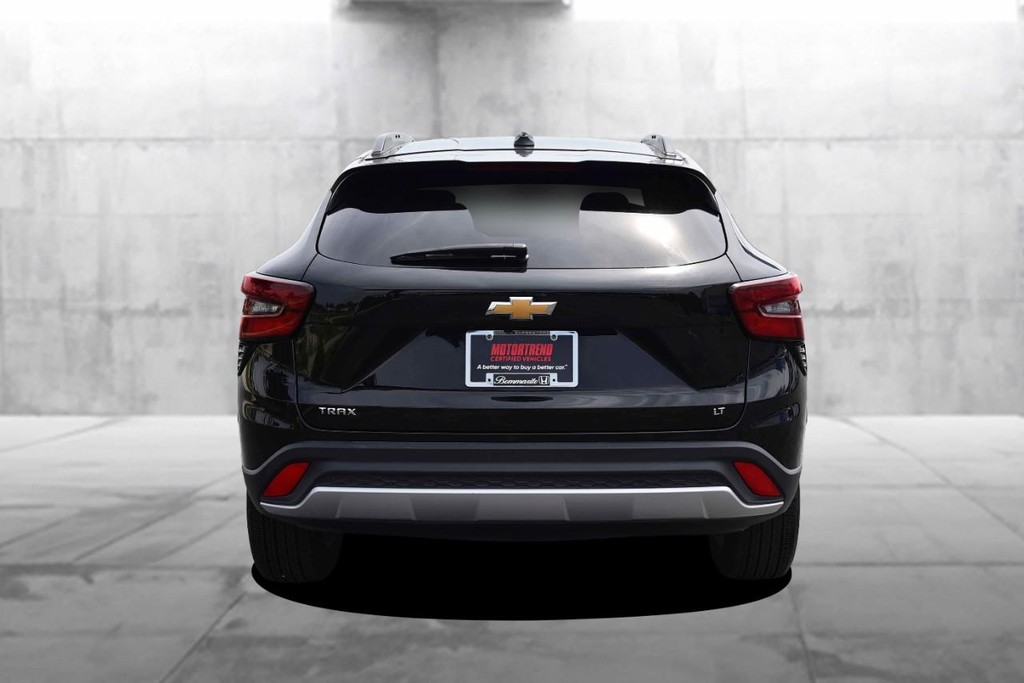 Chevrolet Trax Vehicle Full-screen Gallery Image 06
