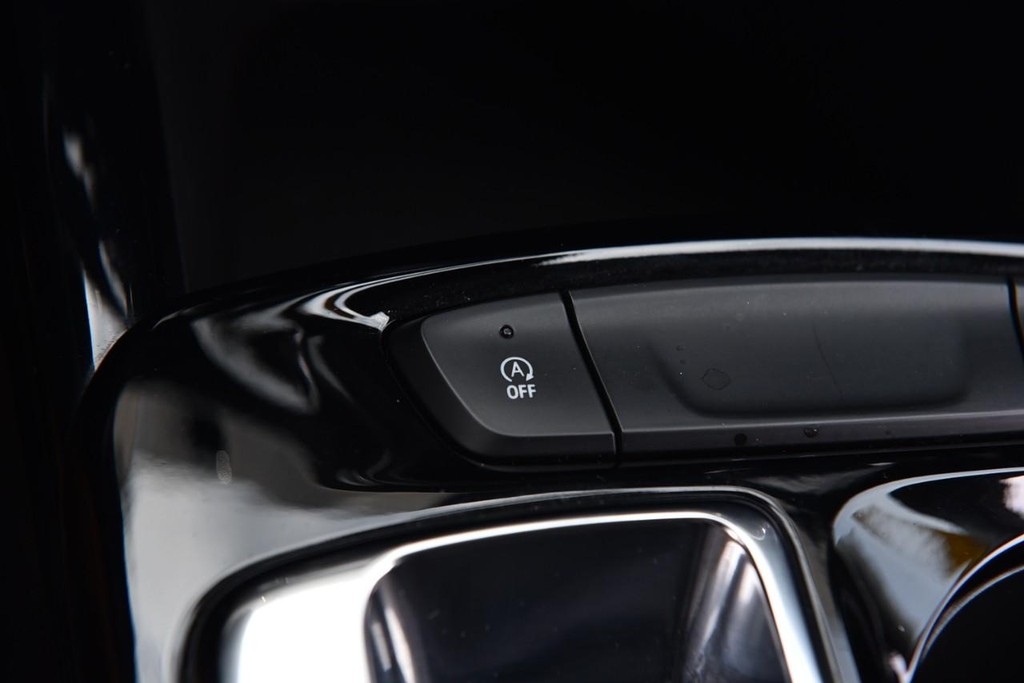 Chevrolet Trax Vehicle Full-screen Gallery Image 15
