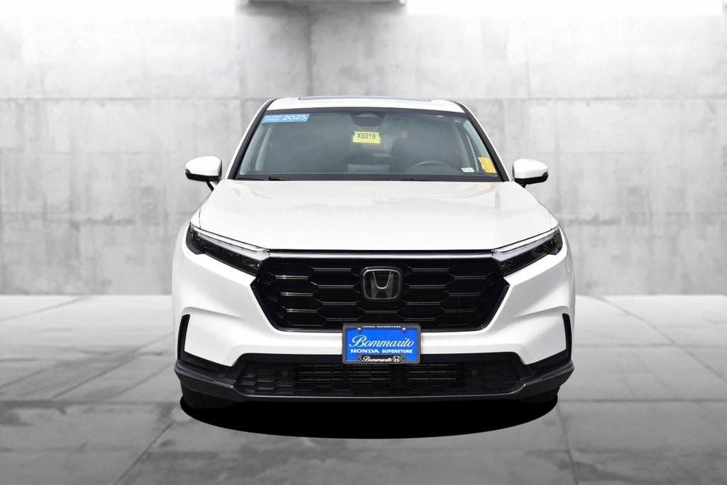 Honda CR-V Vehicle Full-screen Gallery Image 4