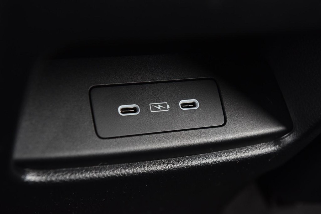 Honda CR-V Vehicle Full-screen Gallery Image 27