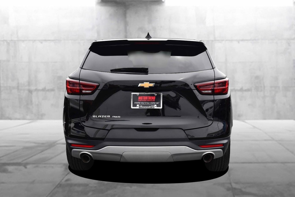Chevrolet Blazer Vehicle Full-screen Gallery Image 06