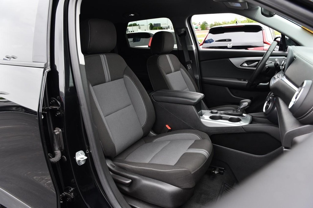 Chevrolet Blazer Vehicle Full-screen Gallery Image 18