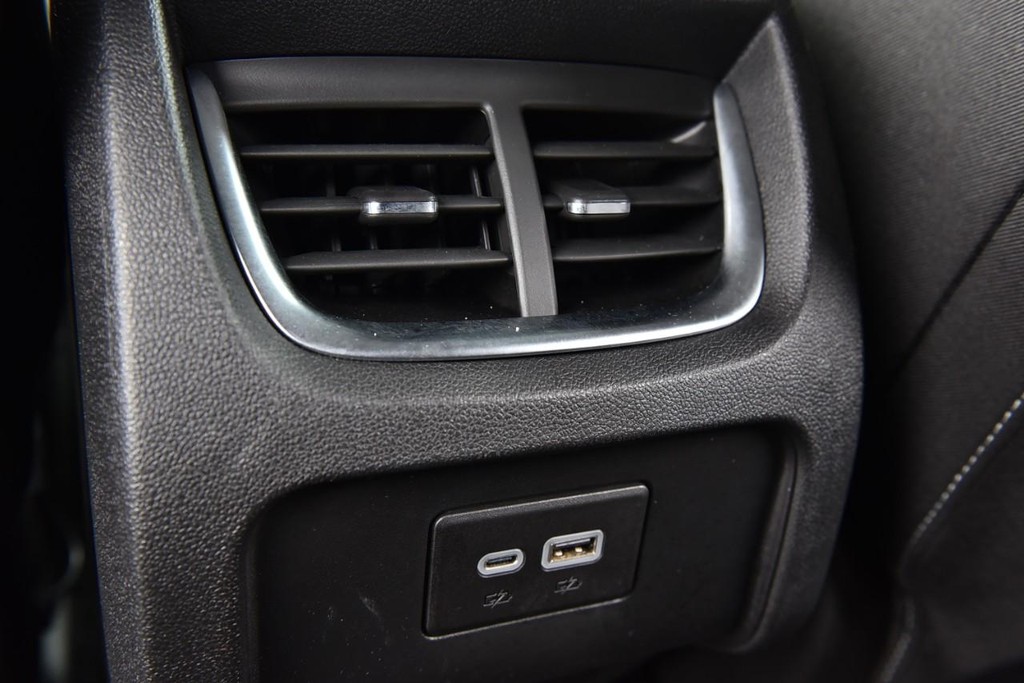 Chevrolet Blazer Vehicle Full-screen Gallery Image 20