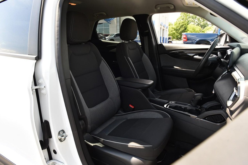 Chevrolet TrailBlazer Vehicle Full-screen Gallery Image 18