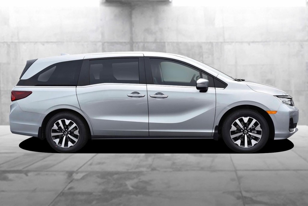 Honda Odyssey Vehicle Full-screen Gallery Image 5