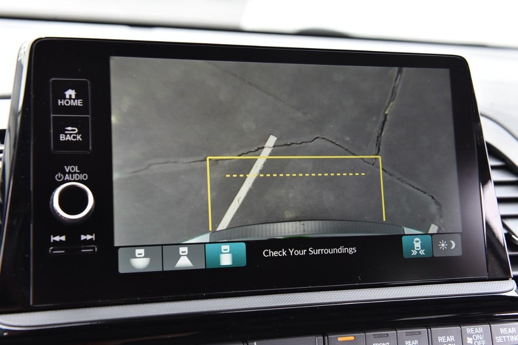 Honda Odyssey Vehicle Full-screen Gallery Image 14