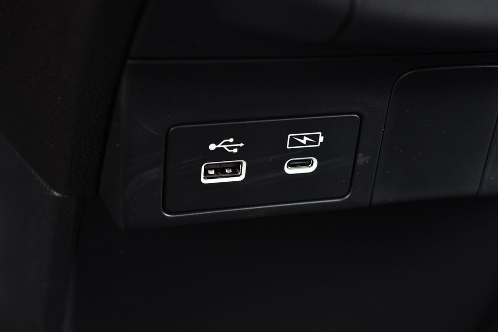Honda Odyssey Vehicle Full-screen Gallery Image 18