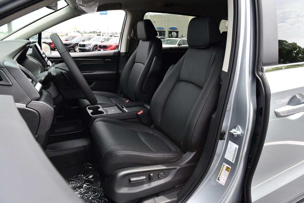 Honda Odyssey Vehicle Full-screen Gallery Image 21