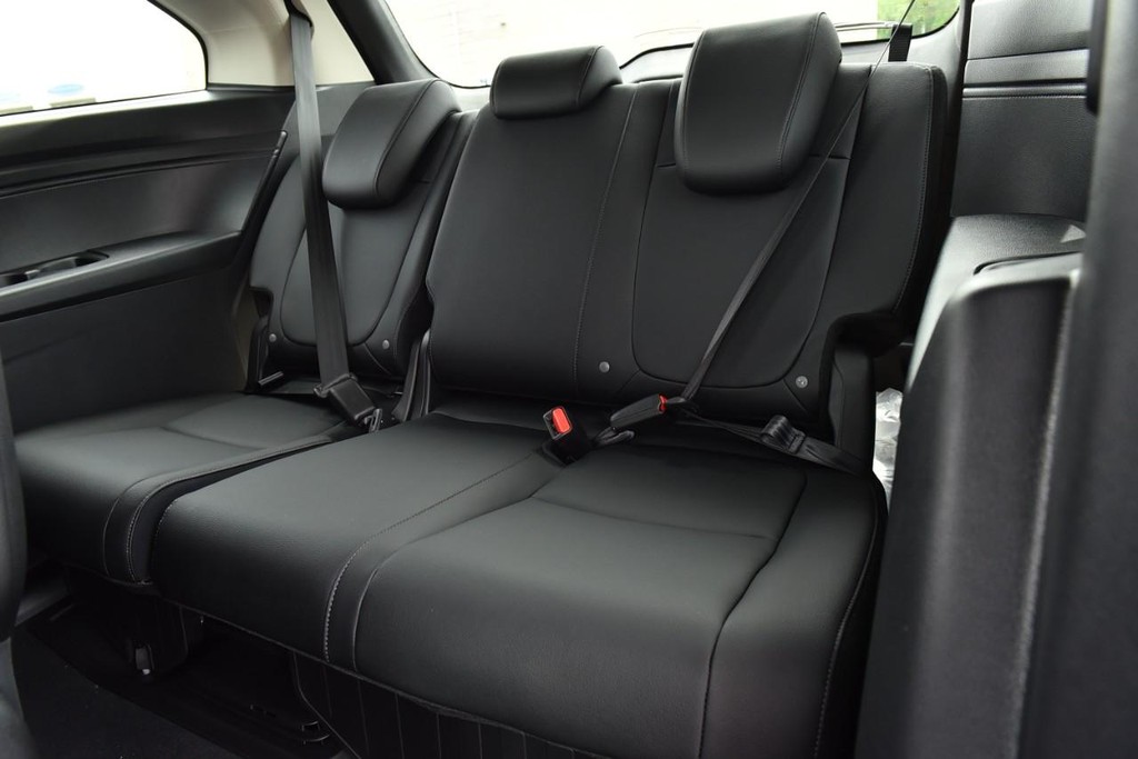 Honda Odyssey Vehicle Full-screen Gallery Image 28