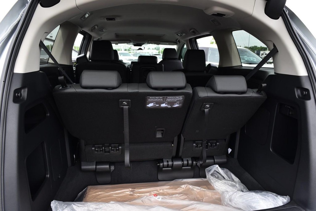Honda Odyssey Vehicle Full-screen Gallery Image 29