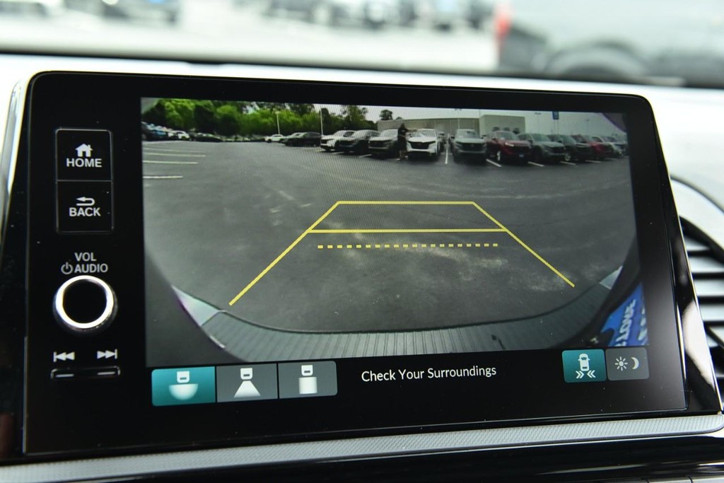 Honda Odyssey Vehicle Full-screen Gallery Image 13