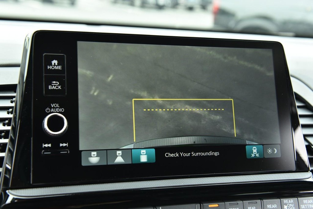 Honda Odyssey Vehicle Full-screen Gallery Image 14
