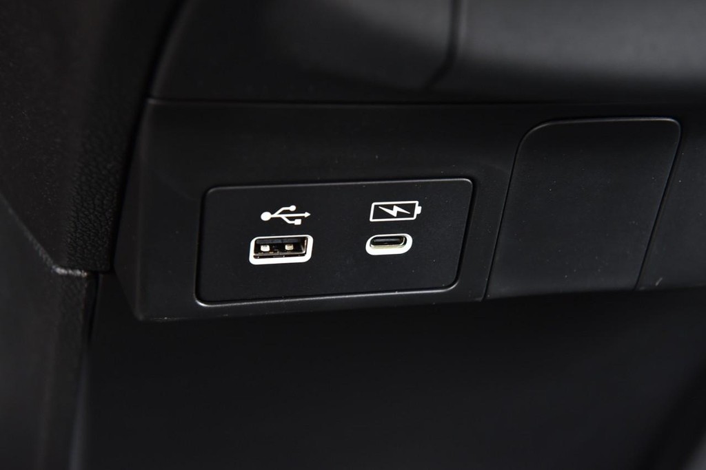 Honda Odyssey Vehicle Full-screen Gallery Image 18