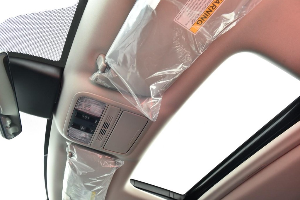 Honda Odyssey Vehicle Full-screen Gallery Image 23