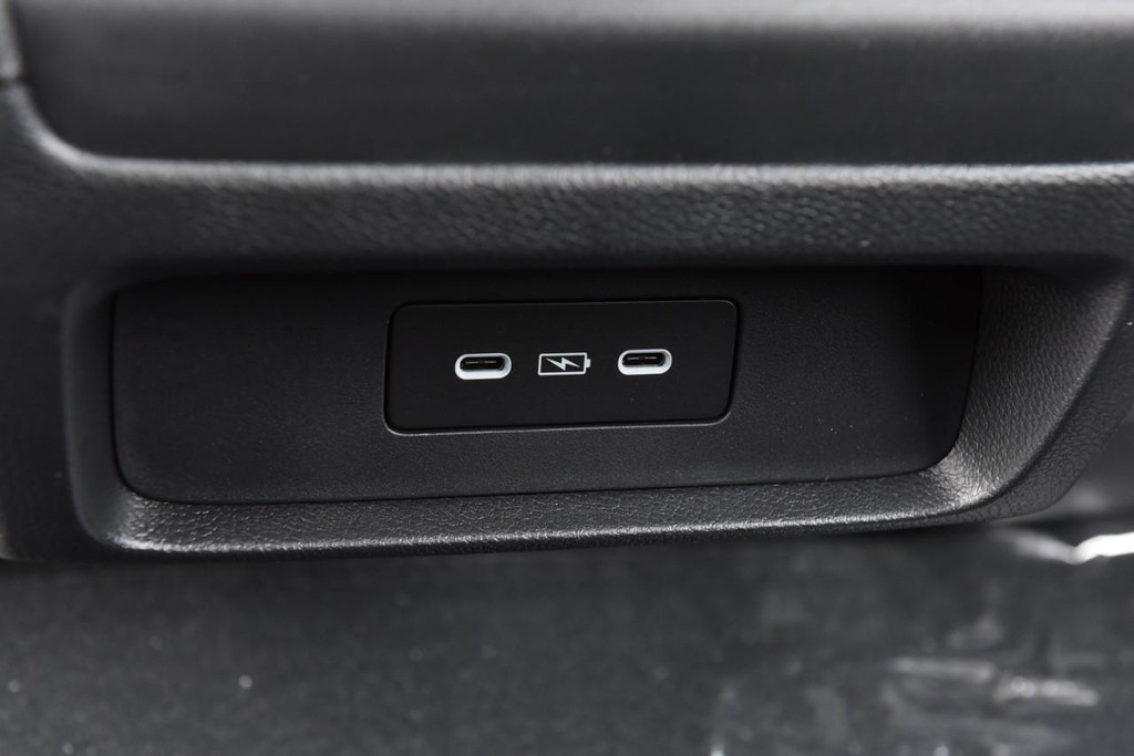 Honda Odyssey Vehicle Full-screen Gallery Image 26
