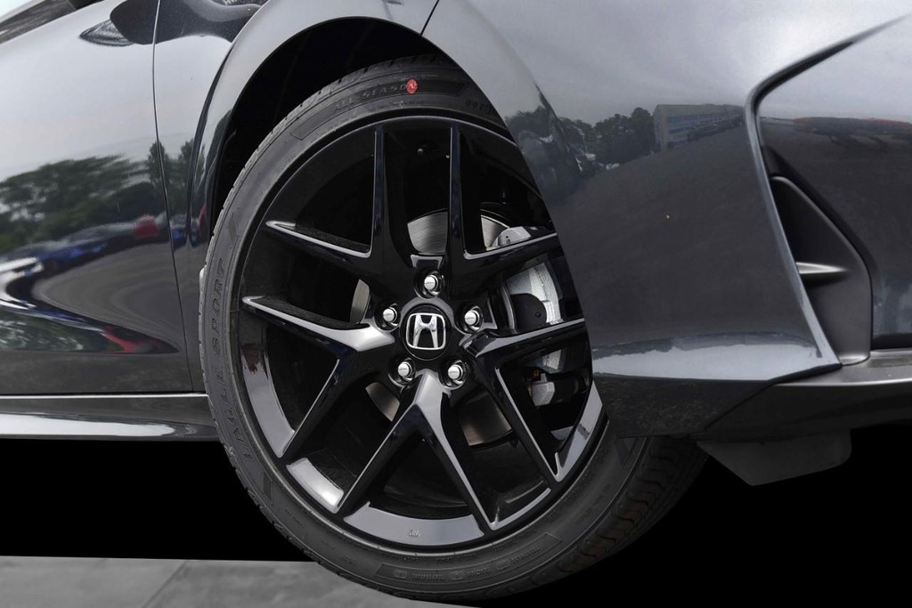 Honda Civic Sedan Vehicle Full-screen Gallery Image 3